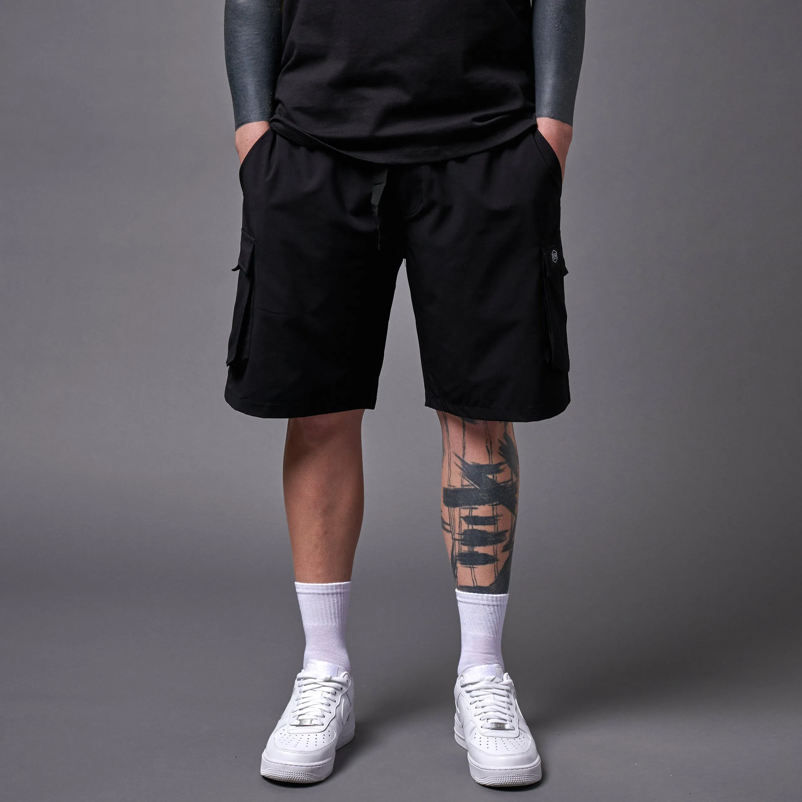 Techno Shorts Cargo Black