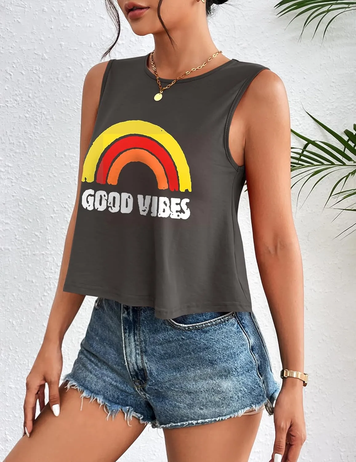 Zeagoo Women's Summer Crop Tank Tops 2024 Casual Crewneck Cropped Tops Graphic Loose Fit Sleeveless Shirts